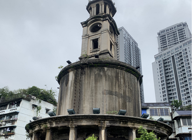 People Amazed at the First Tap Water Plant in Chongqing