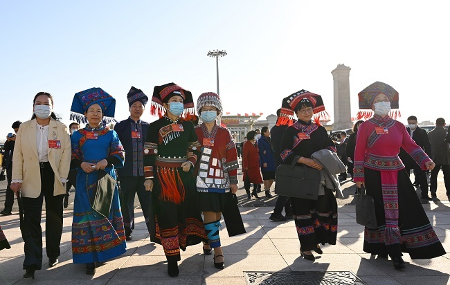 China Sets 2022 GDP Target at Around 5.5 pct, Giving a Shot in Arm to World Recovery