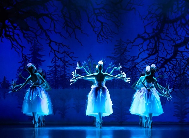 Chongqing Ballet Theater Graces Stage in Colombia