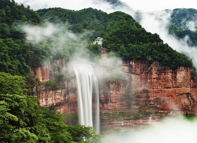 Chongqing Received More Than 3.07 Million Tourists During the Qingming Holiday