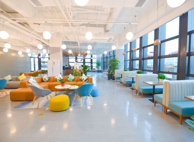 Chongqing Opens a New Startup Incubator for Overseas Entrepreneurs