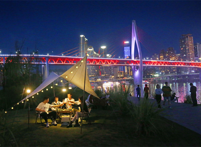 Visual Chongqing | Camping in the Urban City