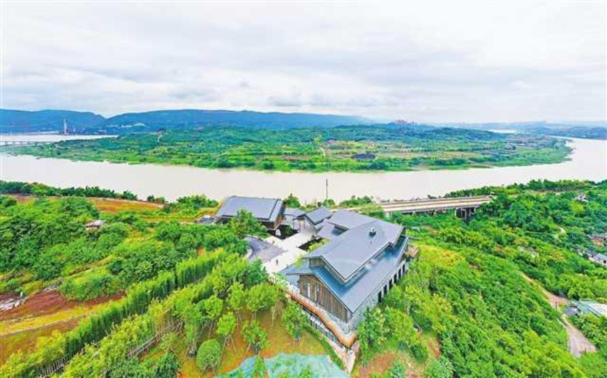 The Yinglong Yard of Guangyang Bay Smart Innovation Eco-city, integrating sightseeing, exhibition, reception, and green development, serves as a prototype for ecological progress.