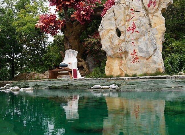 Attractions Roll out Discounts on China Tourism Day in Chongqing