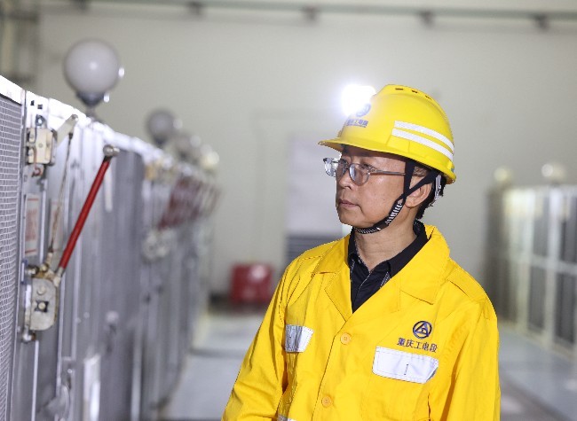 He Witnessed the Changes in China's Railways Before Retirement | Story