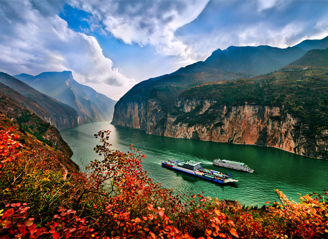 Zhengzhou-Chongqing High-speed Railway Connects Tourism Resources Along the Line