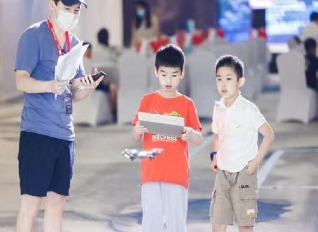 Chongqing-Singapore Youth Drone Friendship Competition Held