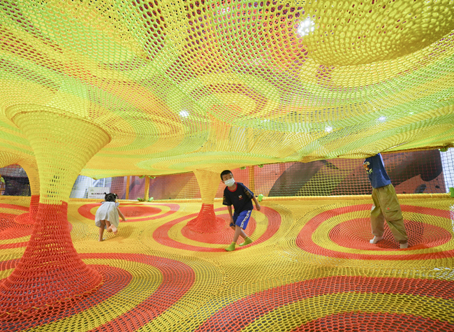 Visual Chongqing | Childhood Exploration