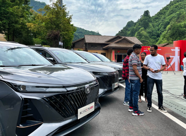 The Story of a Chongqing Post-80s and His Three Changan SUVs