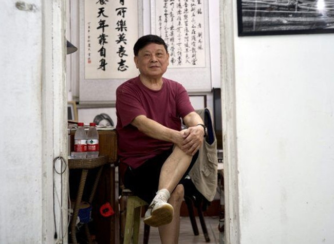 Exhibition in His Living Room, Telling Stories of a Metropolis