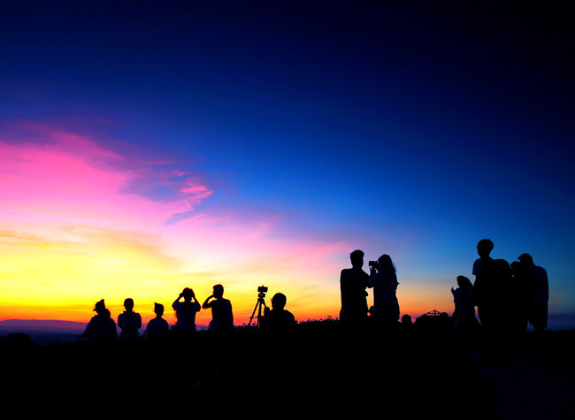 Visual Chongqing | Greet Rising Sun