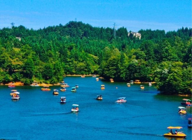 Visual Chongqing | The Moon Lake