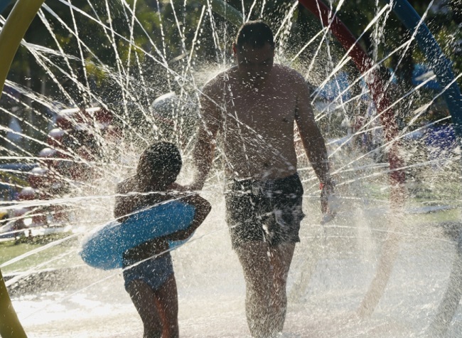 Family Trips Drive Chongqing's Tourism Market in Summer
