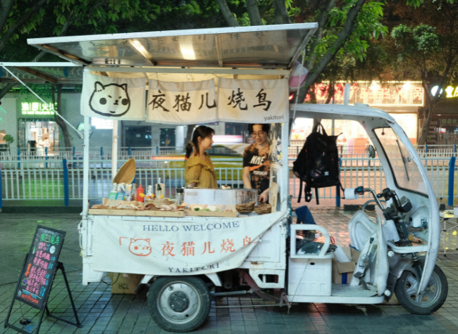 IT Practitioner Sells Yakitori at Night | Youth Portrait ①
