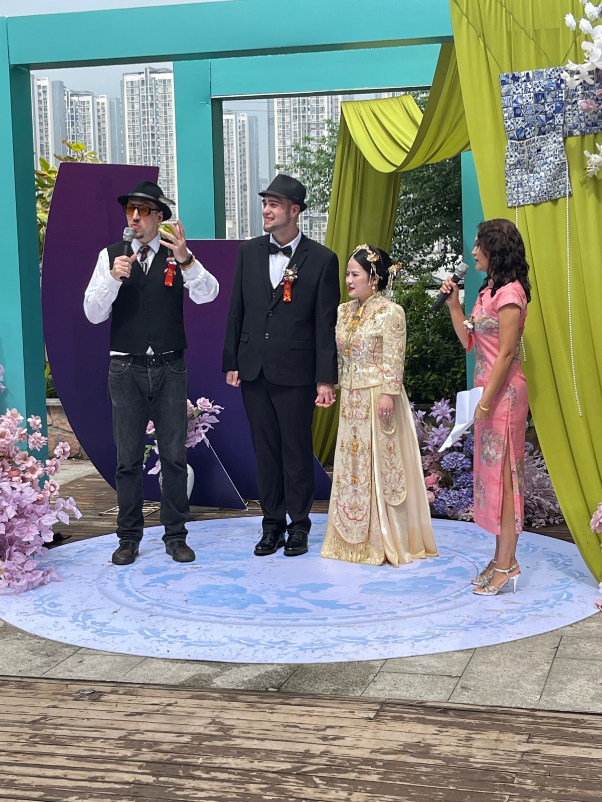Kai doing standup comedy at the wedding of an American and Chongqing Chinese friend he introduced.