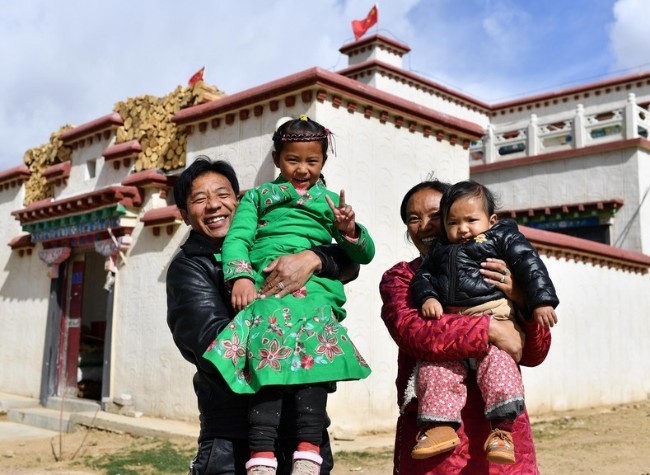 Tibet's Rural Residents Enjoy Improved Livelihood over Past Decade