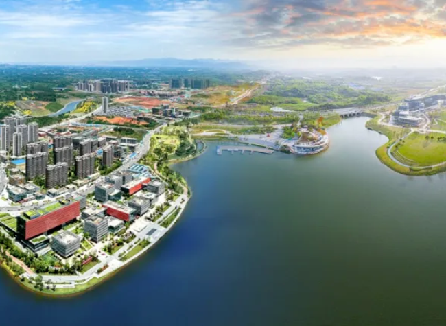 A World-Class Electronic Information Industry Cluster is Taking Shape in SW China | Experts