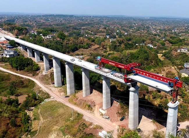 Three High-speed Railway Lines Drive Western China's HSR Construction