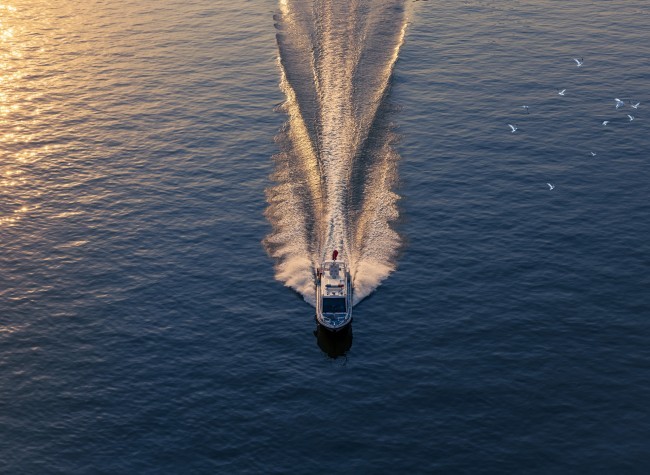 Visual Chongqing | A Boat on the Jialing River