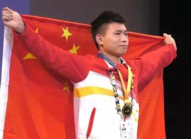22-year-old Chinese Craftsman Won Gold Medal in WorldSkills