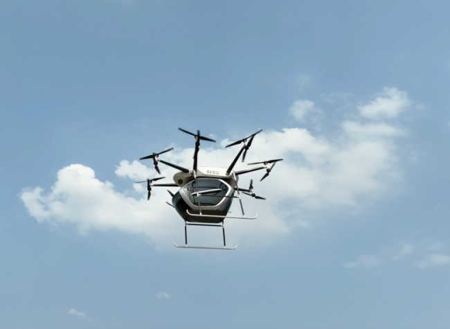 Chongqing Launched the World's First Manned Smart Split-type Flying Car