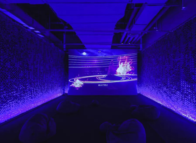 Art Exhibition Explores Potential between Humans and Technology