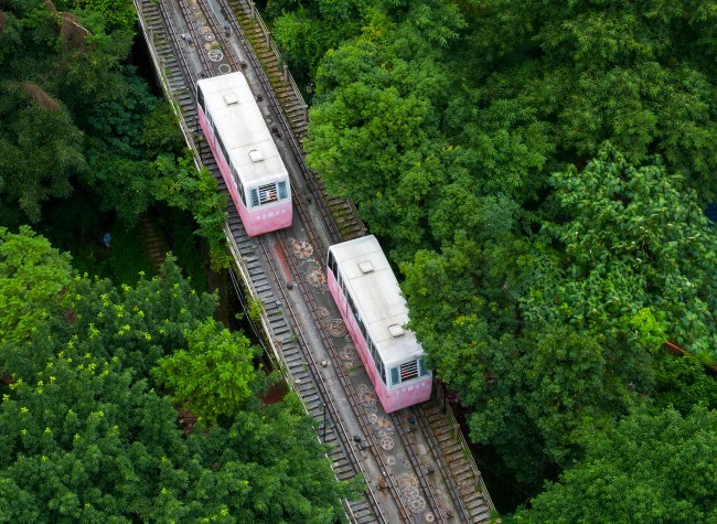 Visual Chongqing | Cable Cars through the Jungle