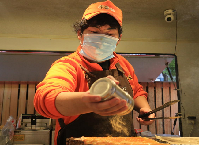 Chongqing's Hustle and Bustle of Daily Life Returns丨Photo Story