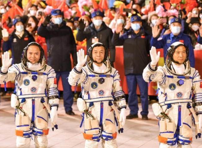 Shenzhou-15 Taikonauts to Perform Spacewalk