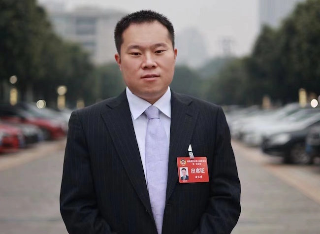 Chongqing Spotlights Talent Attraction and Industrialization of ICVs and NEVs丨CPPCC Members