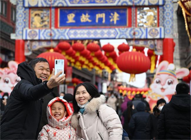Spring Festival Consumption Mirrors China's Economic Vitality in New Year