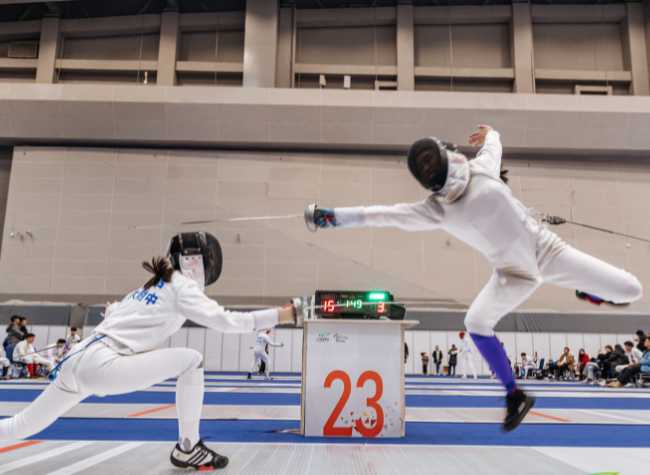 500 Young Fencers Compete at Chongqing Youth Fencing Championship