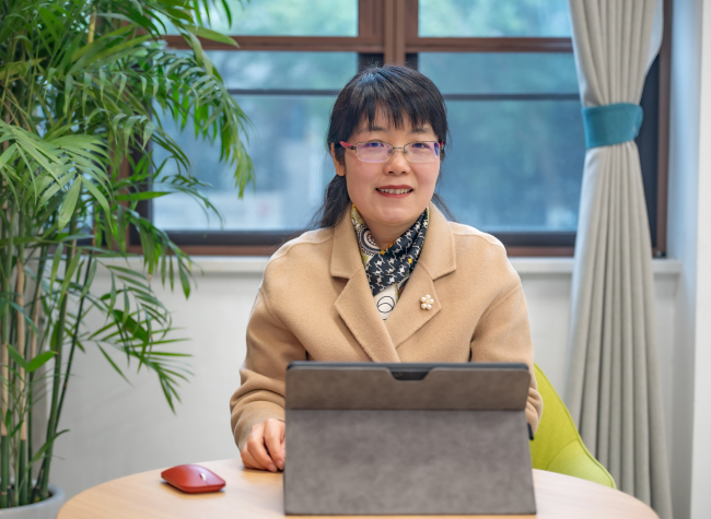 Using Cooperation Platform to Introduce High-end Talents | NPC Deputy