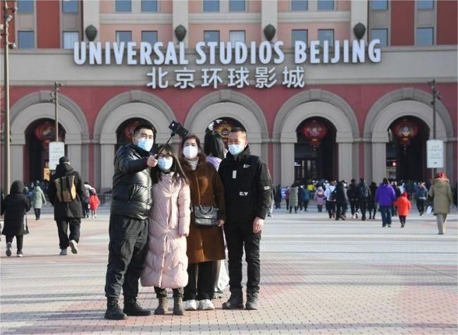 Enjoying Festive Vibes, China's Tourism Boom Returns