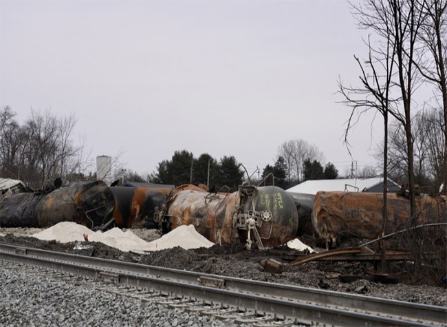 Experts Concerned Over Extremely Dangerous Chemical Contamination After Ohio Train Derailment