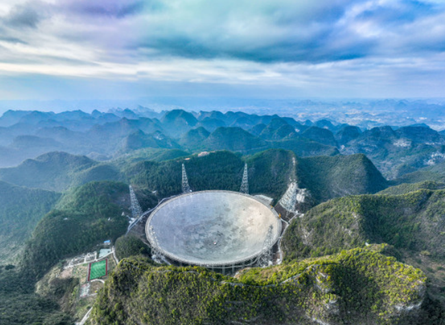 Xi Stresses Basic Research for Self-reliance in Science and Technology