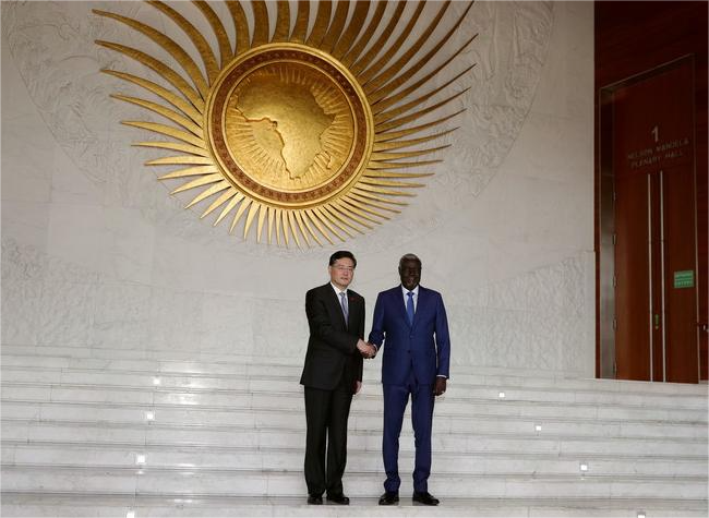 Chinese FM Expounds on Developing China-Africa Relations
