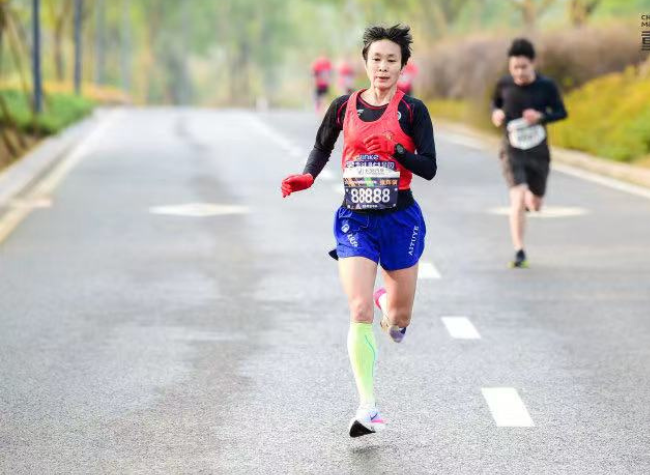 Her Journey to Become a Legendary Marathon Runner丨Story