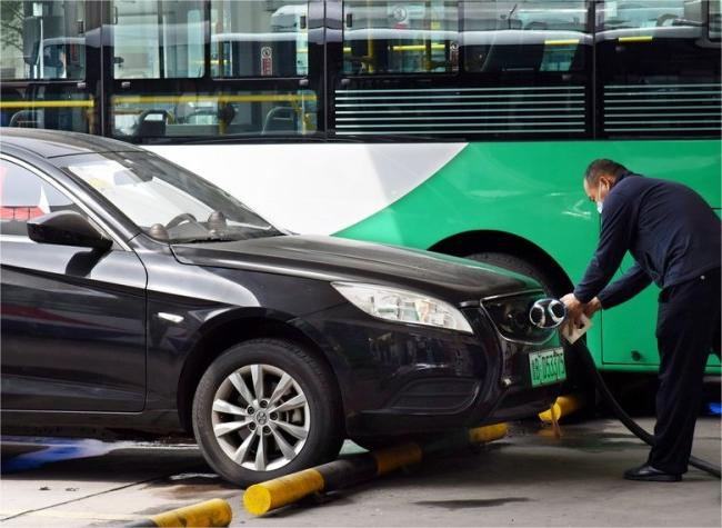 Sales of Chinese-brand Passenger Vehicles Soar 37.3 Pct in February