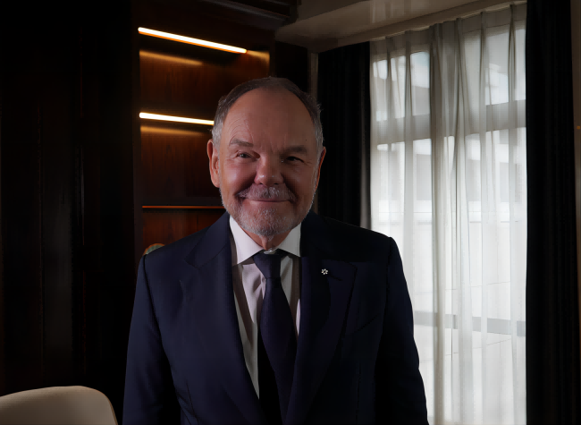 Don Tapscott: No Successful Economy Without Digitalization Today | Exclusive