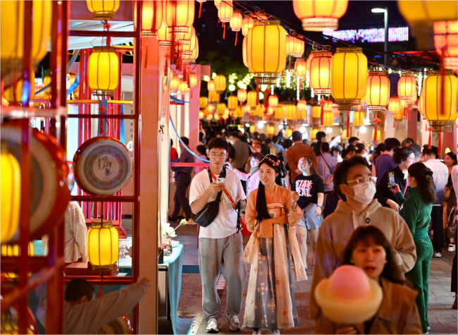 Nation Urged to Boost Domestic Demand