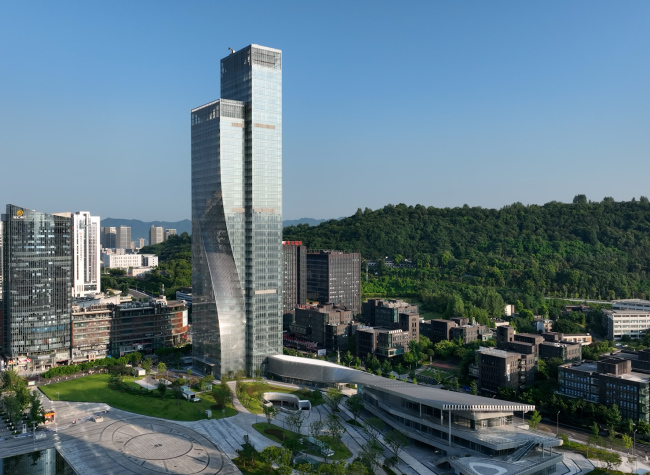 Designer Landmarks③ - Twisty Facade Pushes Architectural Limits in Chongqing