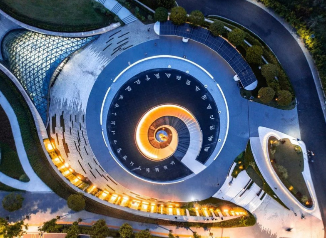 Three Art Exhibitions Open at the Yuelai Art Museum in Chongqing