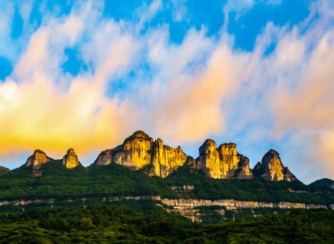 Exploring 178-KM Driving Route in China's Mountain City