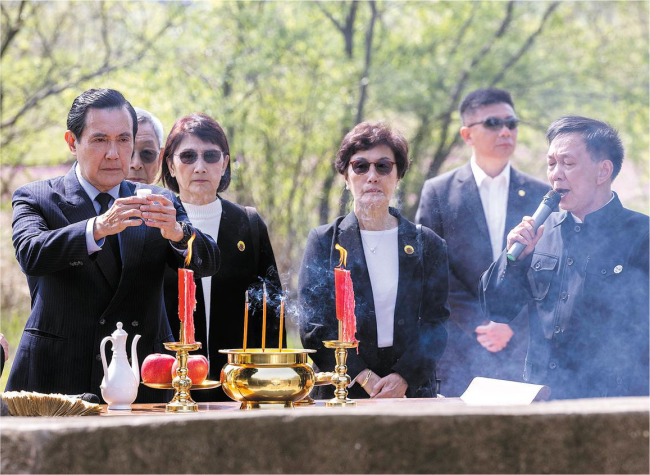 Ma Honors Ancestors in Hunan Province