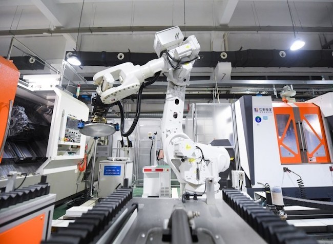IMF Projects China's Economy to Grow 5.2 Pct in 2023, 'Key Contributor' to Global Growth