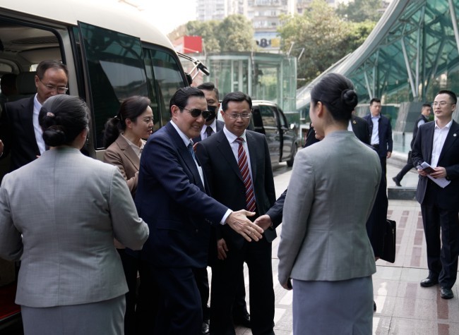 Ma Ying-jeou Visits Three Gorges Museum in Chongqing