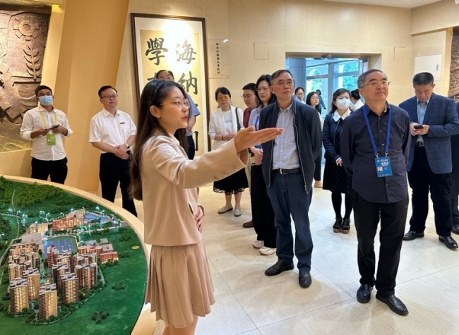 Chongqing BRI Forum Delegates Tour Logistics and Research Centers Promoting World Inter-Connection