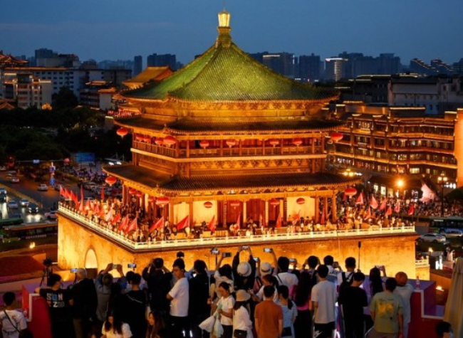 China's Services Trade Sustains Growth in Q1, Travel Services Surge