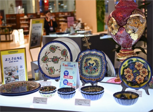 China-CEEC Expo Kicks Off, Attracts 380 CEEC Exhibitors